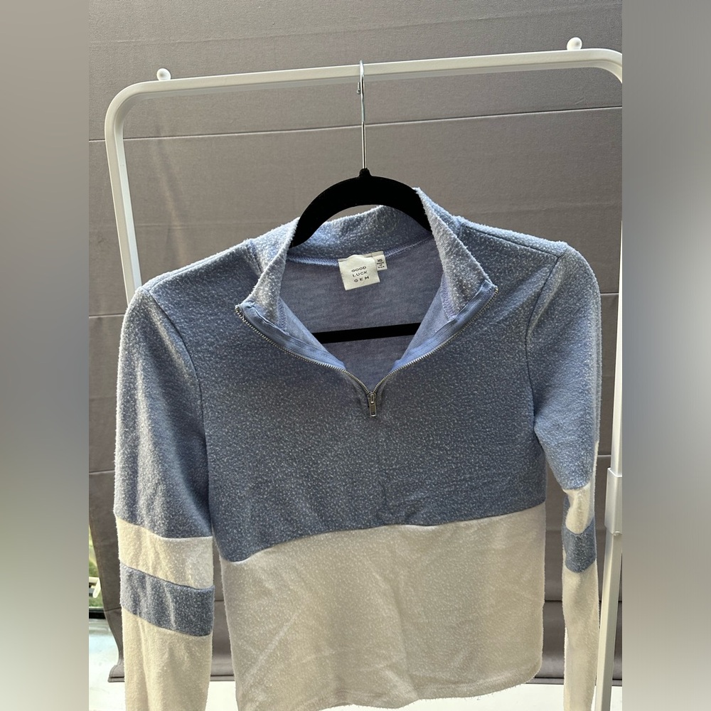 Good Luck Gem long sleeve shirt quarter zipper in XS